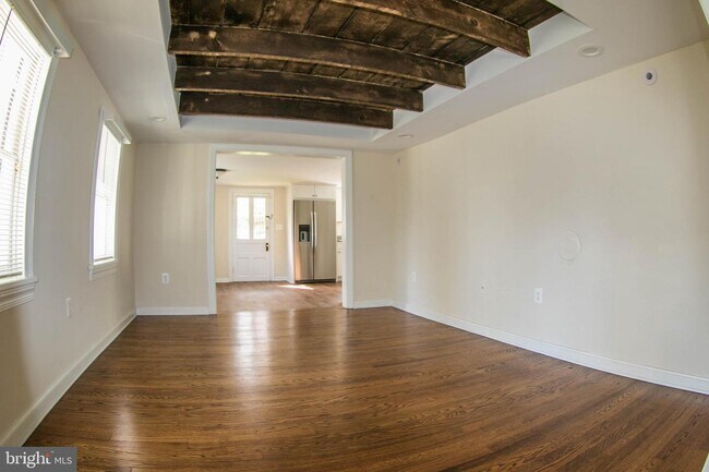Building Photo - 204 High St