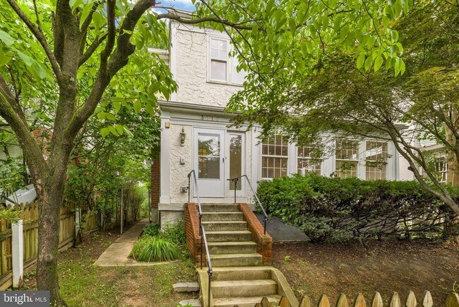 Building Photo - 3717 Legation St NW