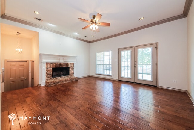 Foto del edificio - Spacious Living in Garland