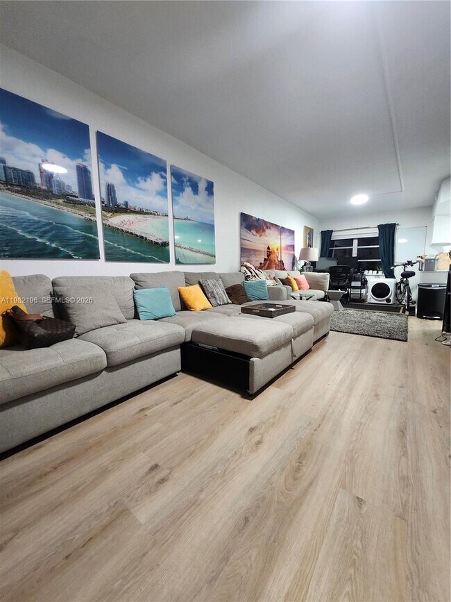 Foto del edificio - 1100 NE 9th Ave