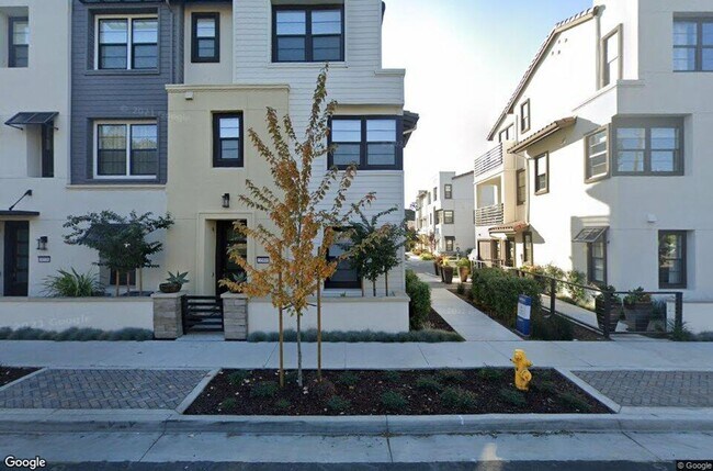 Building Photo - $4090/ 3 BR - GORGEOUS BRAND NEW MODEL HOM...