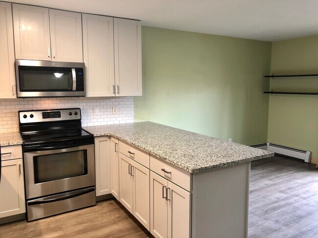 Foto del edificio - Long Term Rental - Dillon Valley West I205