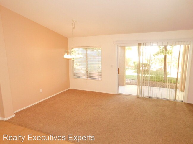 Building Photo - 2 br, 2 bath House - 2517 Banora Point Dr.
