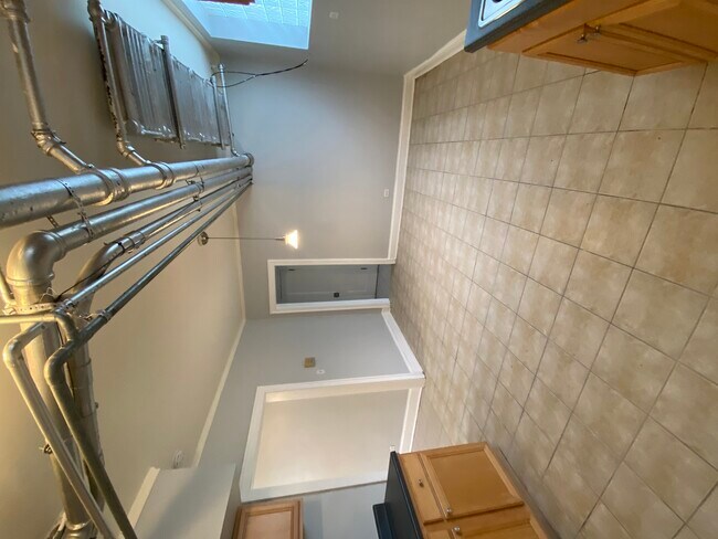 Building Photo - 3738 W Berteau Ave