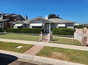 Building Photo - 11171 Midway Dr