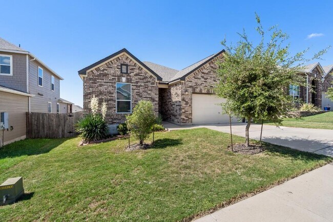 Building Photo - 7712 Peccary Dr