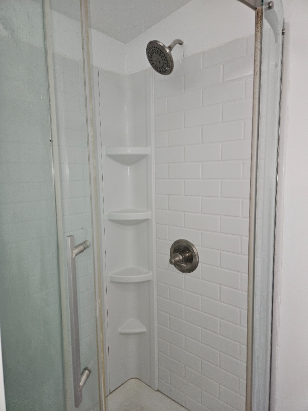 Building Photo - 272 Hoohie St