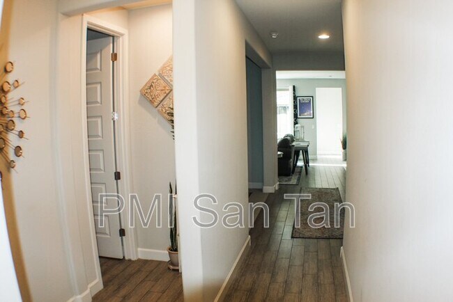 Foto del edificio - 4350 E Mesquite St