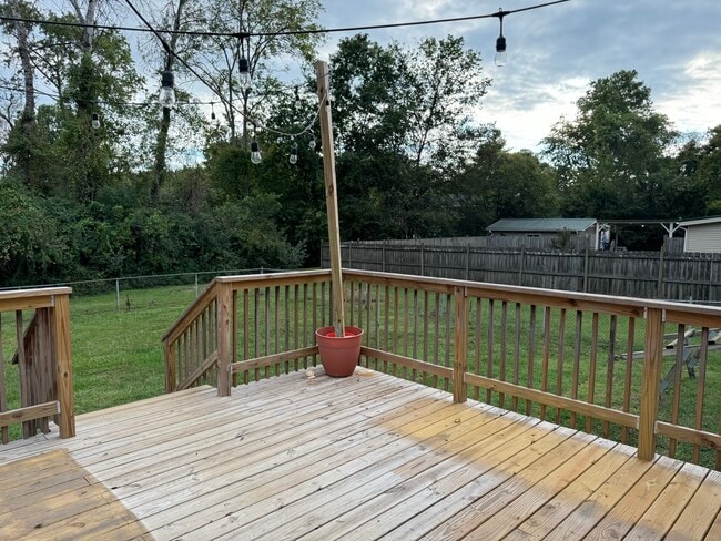 Building Photo - 641 Harpeth Bend Dr