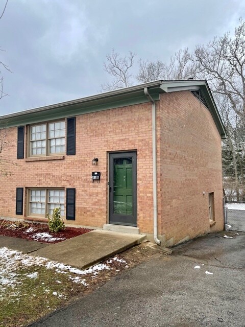 Foto del edificio - 3415 Sutherland Dr