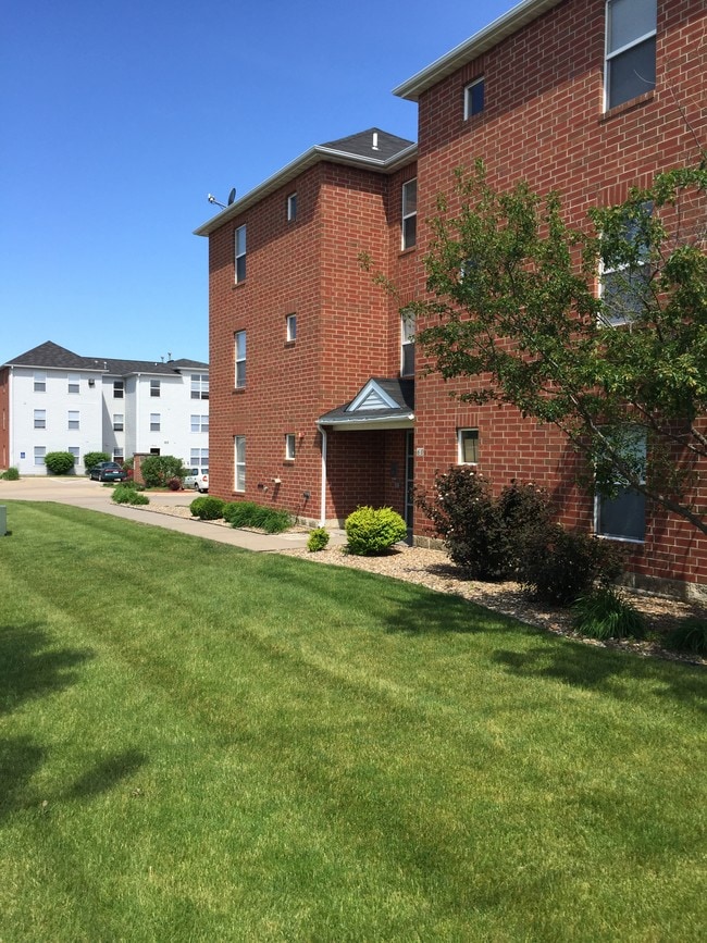 Building Photo - Miller Avenue Estates