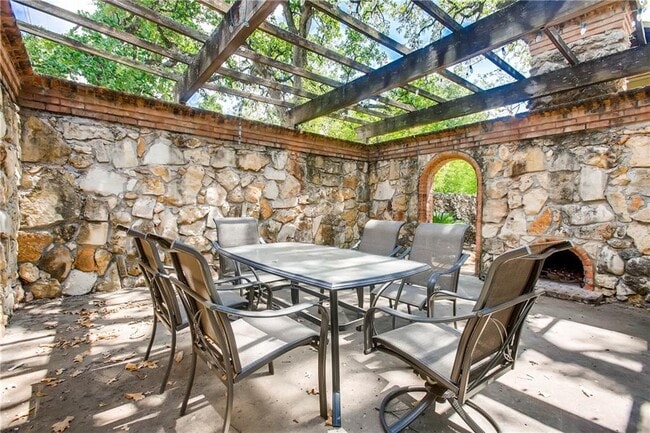 Foto del edificio - 306 E 34th St