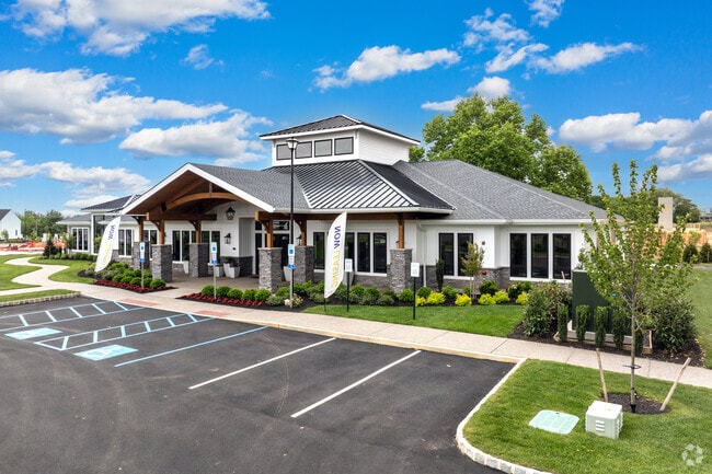 Clubhouse/Leasing Office - Haddon Point Mount Laurel