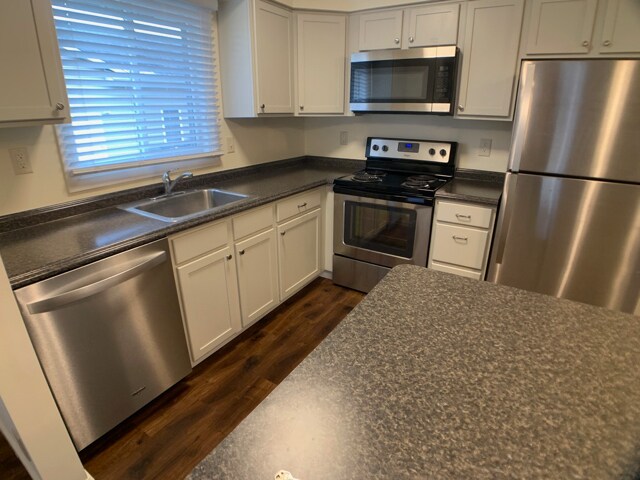 Building Photo - Duplex in Peoria