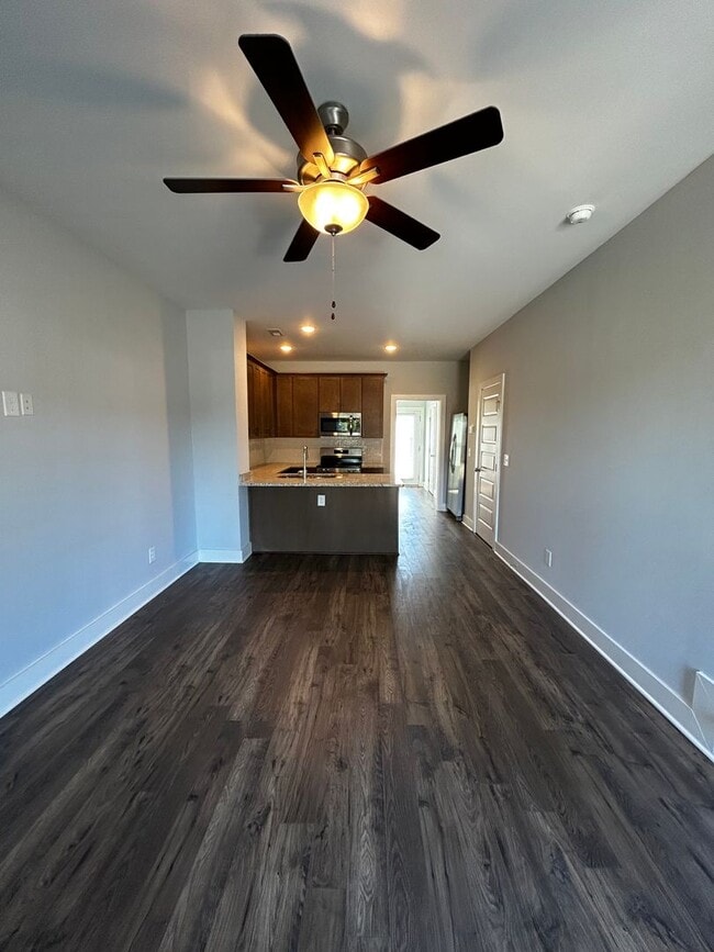 Building Photo - Welcome to Mill Town! 3 Beds, 2.5 Baths, w...