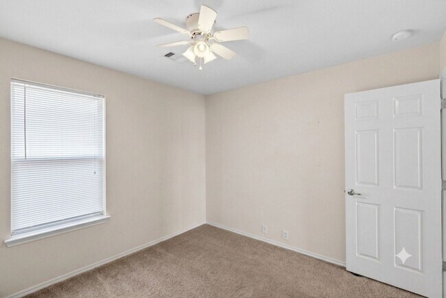Building Photo - 2712 Woodspring Acres Dr