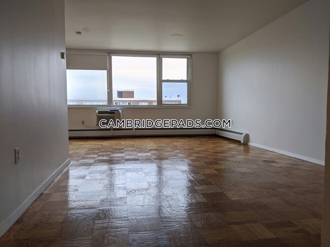 Building Photo - 205 Walden St.