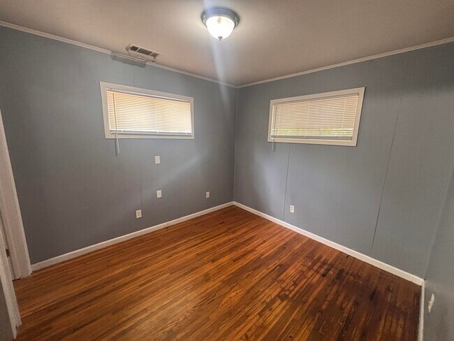 Building Photo - 4390 Zelda Ln
