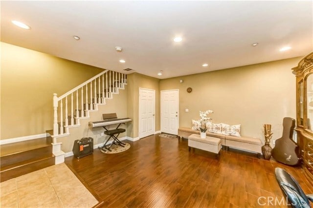 Building Photo - 8970 Diamond Ct