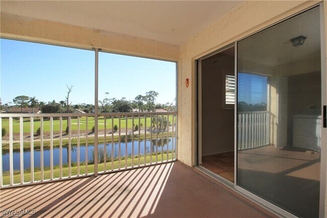 Foto del edificio - 5667 Rattlesnake Hammock Rd
