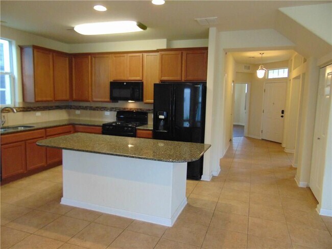 Building Photo - 5208 Hellman