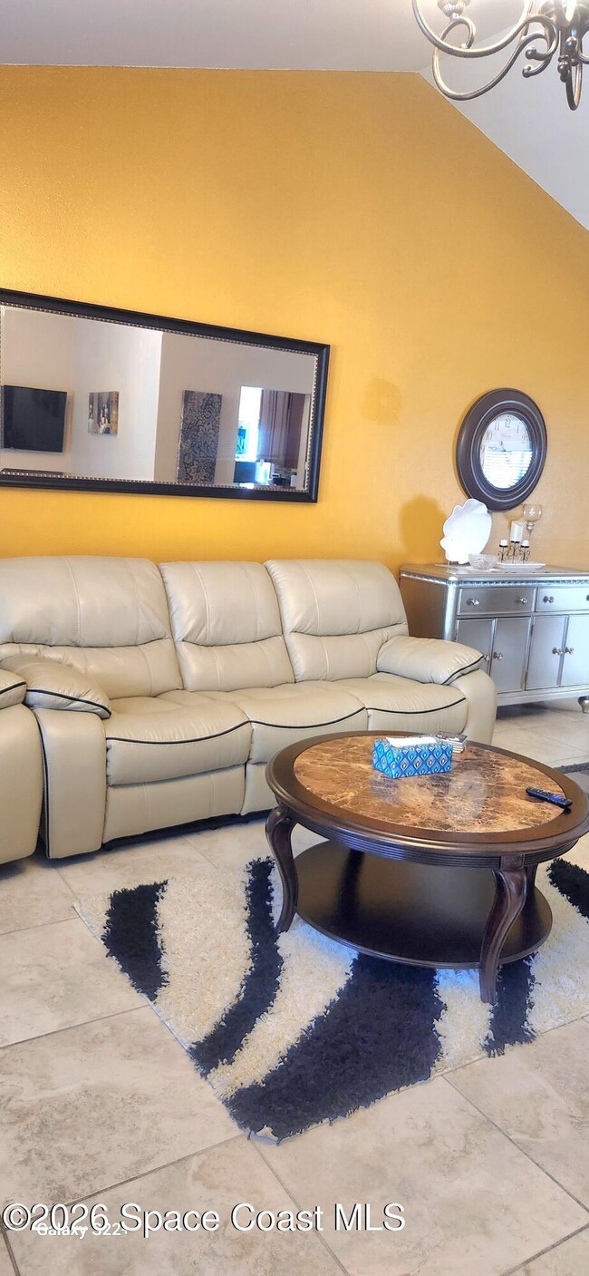 Foto del edificio - 1327 Cherry Hills Rd NE