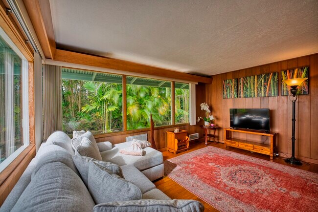 Building Photo - 64 Kaapuni Loop