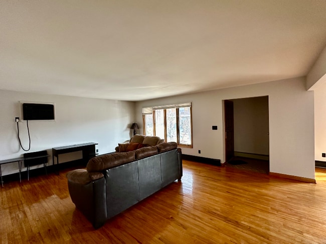 Photo - 233 8th St (Palisades Park, NJ) Apartment
