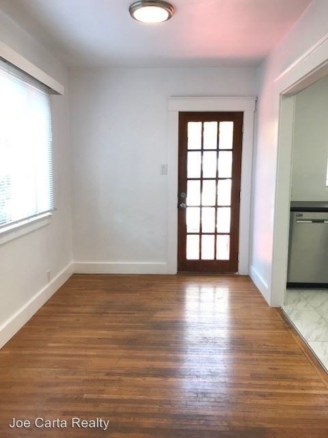 Building Photo - 3 br, 2 bath House - 2208 Dwight St