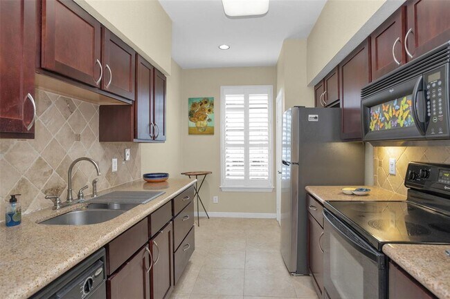 Foto del edificio - 2700 Revere St