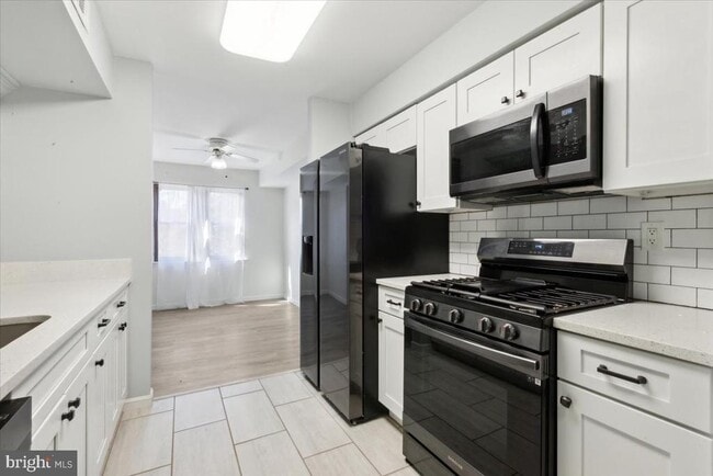 Foto del edificio - 1714 Country Mill Dr