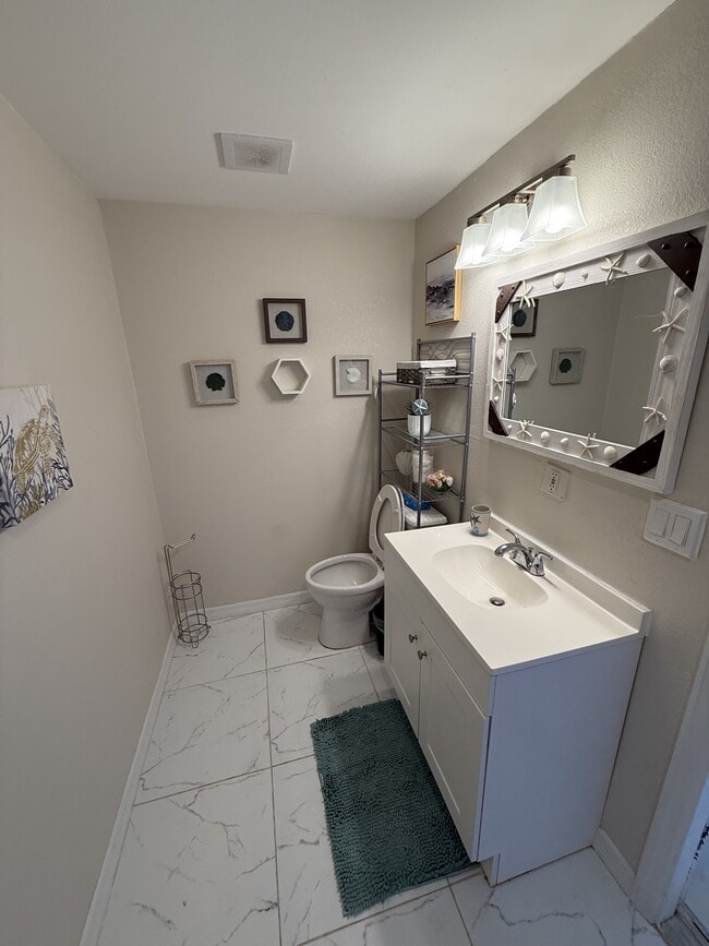 Foto del edificio - 429 Morgan Cir S