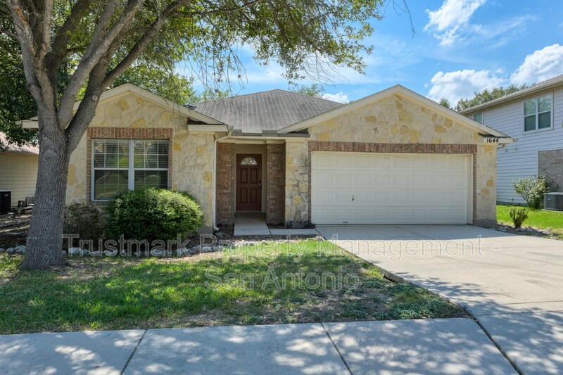 Foto principal - 1644 Cloudy Brook