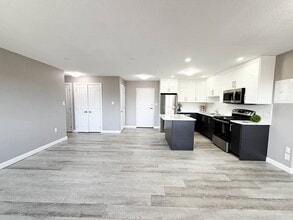 Building Photo - 1 Humber Ct