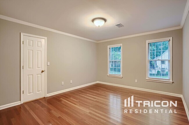 Building Photo - 5483 Brookstone Dr NW
