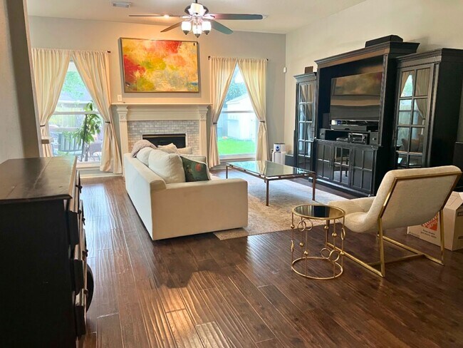 Foto del edificio - 14511 Wadlington Dr