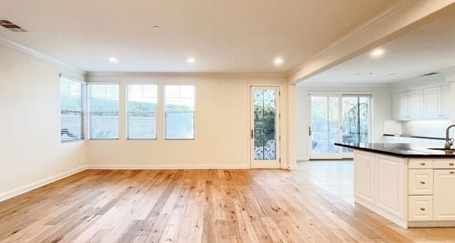 Foto del edificio - 148 Willowbend