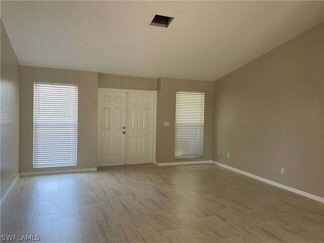 Foto del edificio - 3604 SW 1st Ave