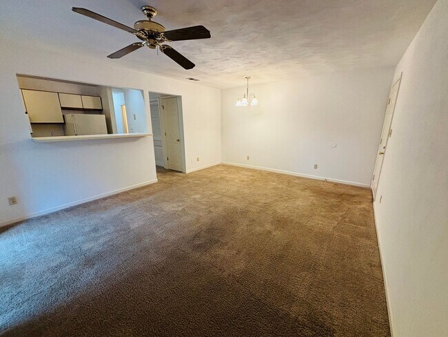 Foto del edificio - 3 Bedroom 2 Bath Condo