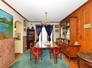 Building Photo - 215-15 67th Ave