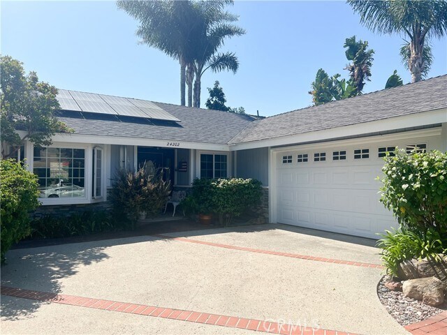 Building Photo - 24202 Las Naranjas Dr