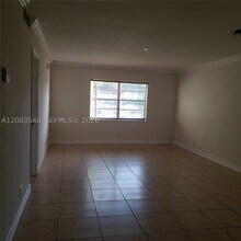 Building Photo - 1300 Moffett St
