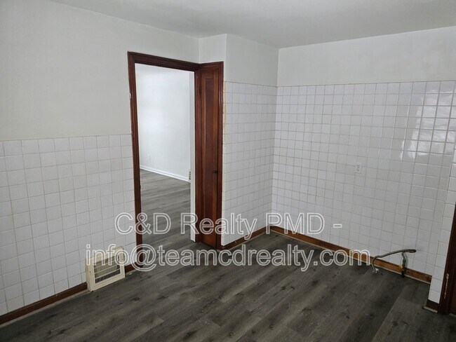 Foto del edificio - 4667 E 86th St