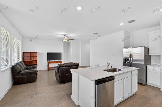 Foto del edificio - 1306 Eclipse Ln