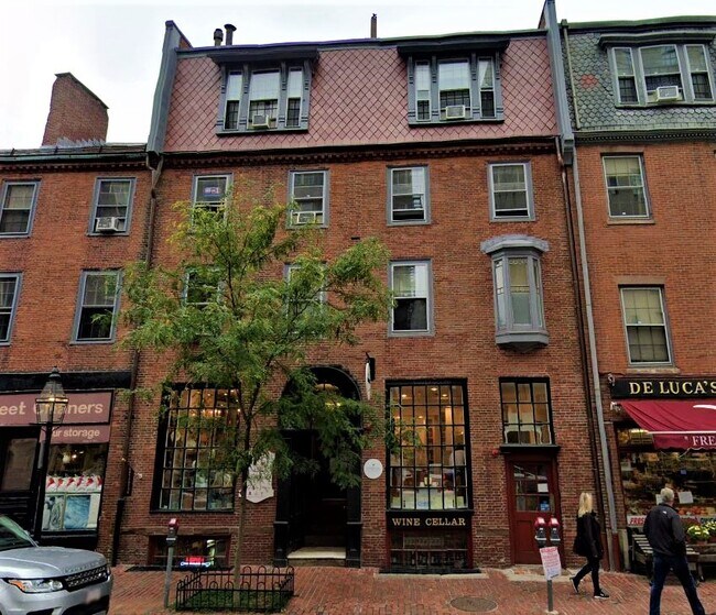 Building Photo - 15 Charles St