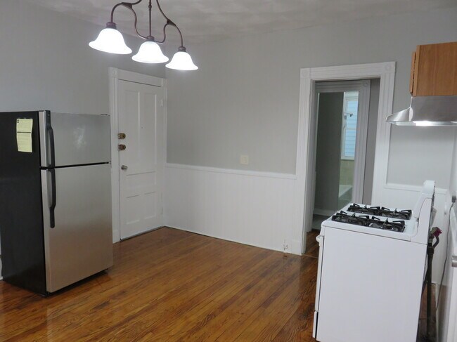 Foto del edificio - 216 Mansfield St