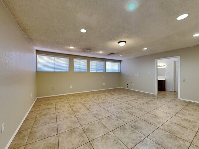 Building Photo - 3520 W Citrus Way