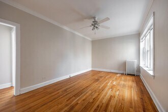 Building Photo - 4045 N Mozart St