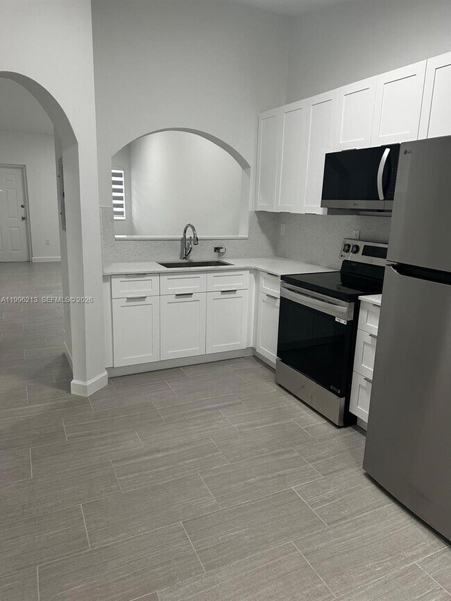 Foto del edificio - 2930 SE 12th Rd