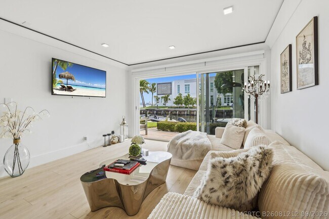 Foto del edificio - 68 Yacht Club Dr